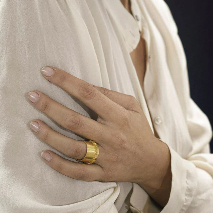 Second Skin Nude | 18K Yellow Gold Sculptural Ring