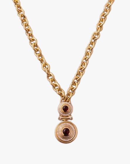 Queen Mimette pendant