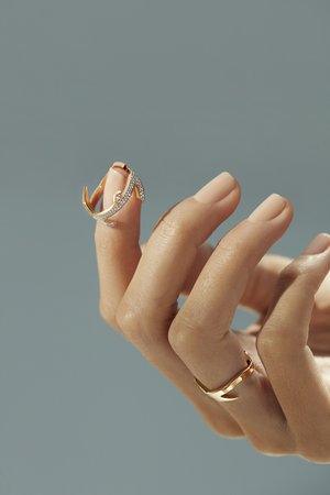 Hobbi - Gold "Hobb" Diamond Ring by Bil Arabi - Tales of Stones