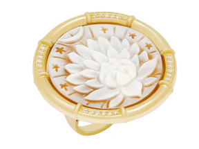 The Lotus Cameo