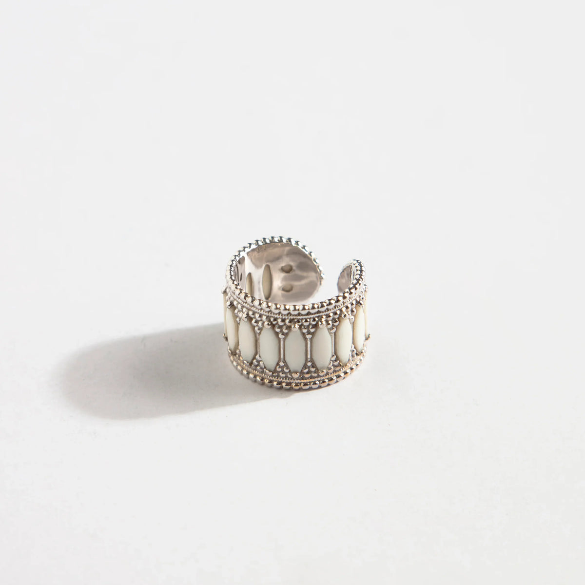 Baalbeck In Color Mother of Pearl Ring - White - Tales of Stones