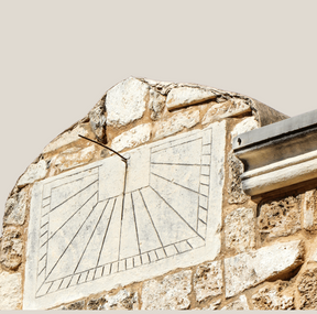 Sundial الساعة الشمسية