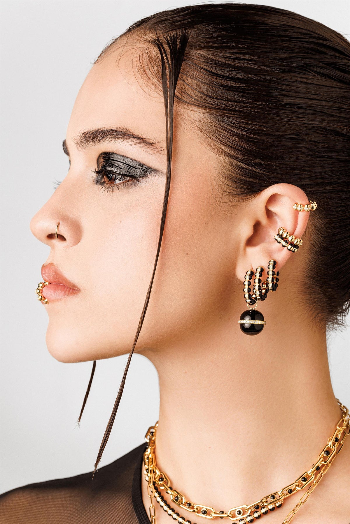 The Carbon Earrings by L'Atelier Nawbar (Size 3) - Tales of Stones